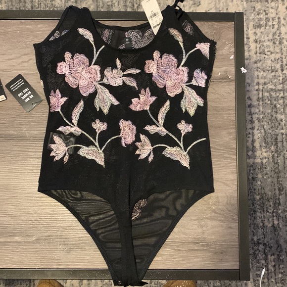 Express flower sheer bodysuit tank size XS - Picture 3 of 3